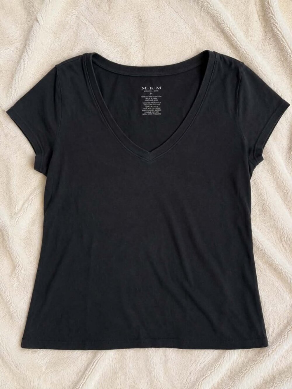 MKM Women’s Black Short Sleeve V-Neck Shirt 2X skuh